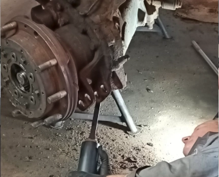 Induktionsanlage 8 kW für Nutzfahrzeuge3