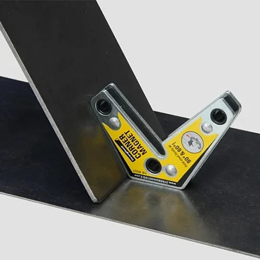 Aussenkanten-Magnet für eine saubere Verbindung8