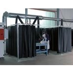 Dreiteilige Schutzwand mit Folienvorhang