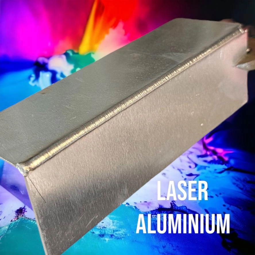 Occasion Handgeführtes Faserlaser-Schweissgerät LASER HR 1,5 kW